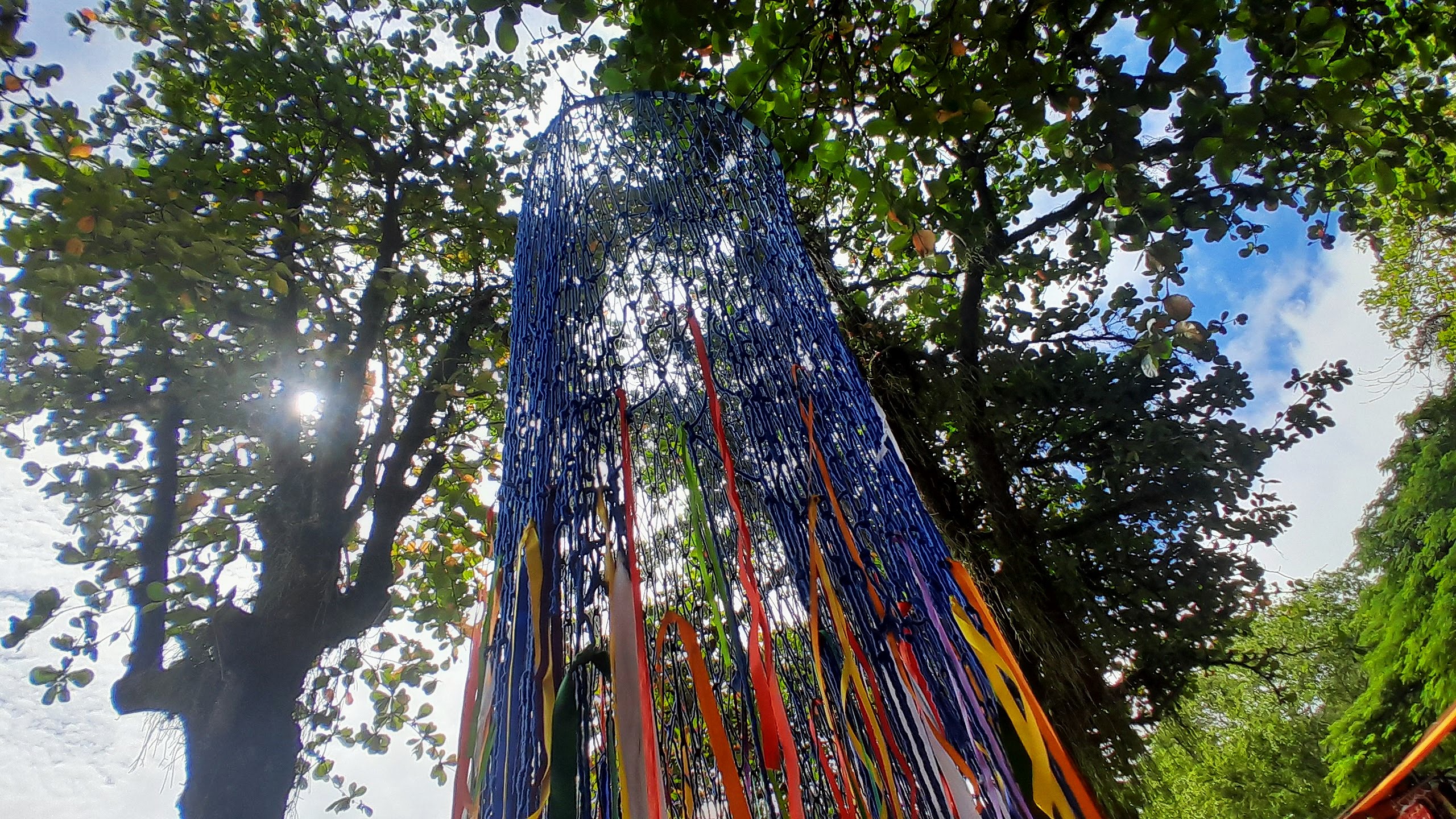 Coletor de Desejos", trabalho das artistas Pat Freire e Maysa Brito.